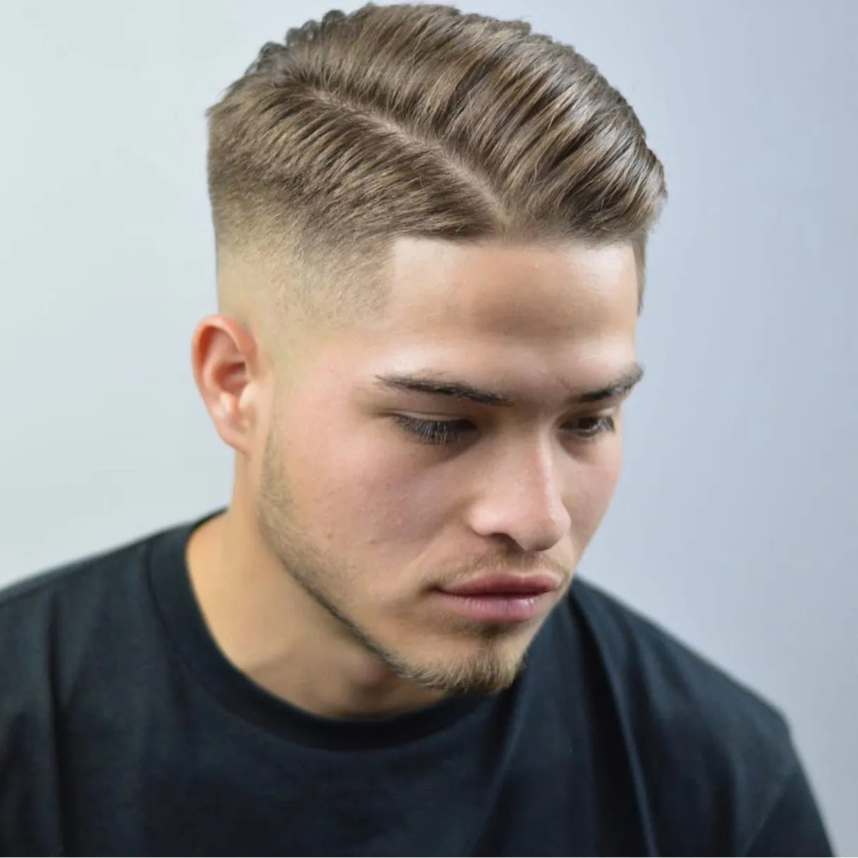 Corte degradado profesional en peluquería Las Mesas